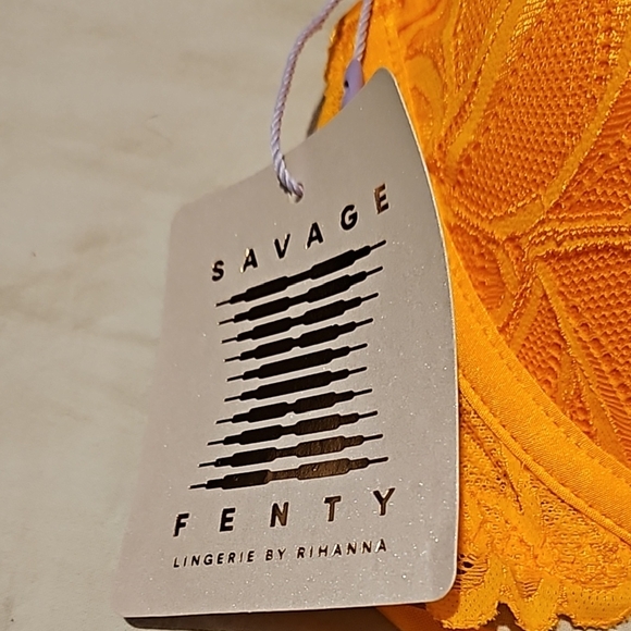 Savage X Fenty Orange Push-Up Bra and panty set - Picture 2 of 9